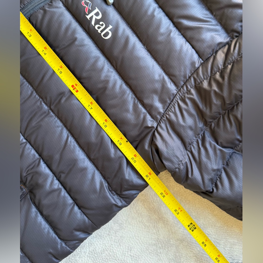 Rab Microlight puffer jacket size medium - image 5